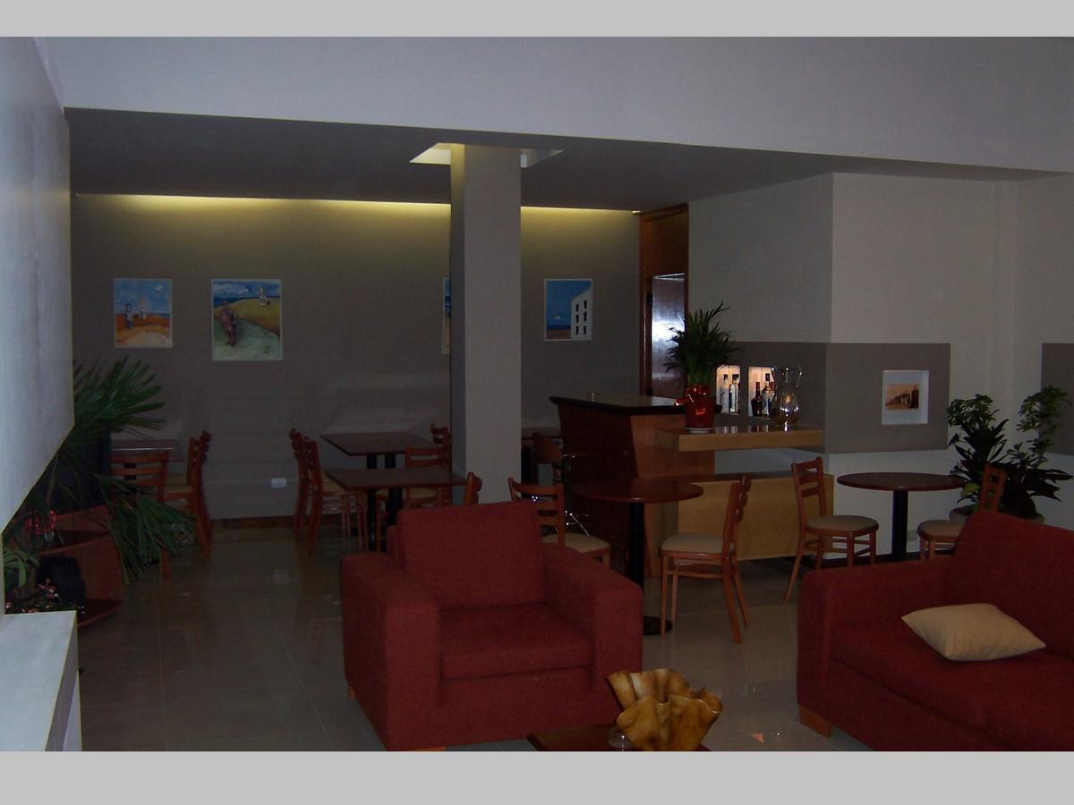 Hotel Trocadero Necochea Kültér fotó